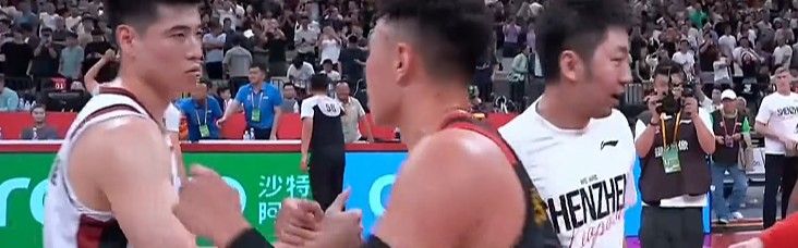 APP下载-6中1，6分4失误！前男篮队长搂人大腿吃违体犯规，成功逗笑杨鸣