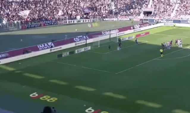 开云娱乐-⚽意甲半场:维蒂尼亚传射,文蒂诺双响,博洛尼亚暂0-3热那亚