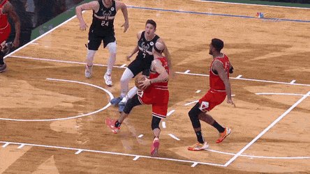 1642905794960094868.gif EnormousPassionateGull-size_restricted.gif